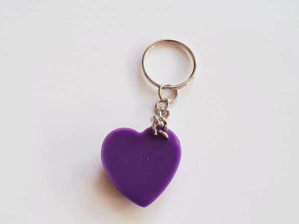 porte clé orgonite coeur violet graine de vie